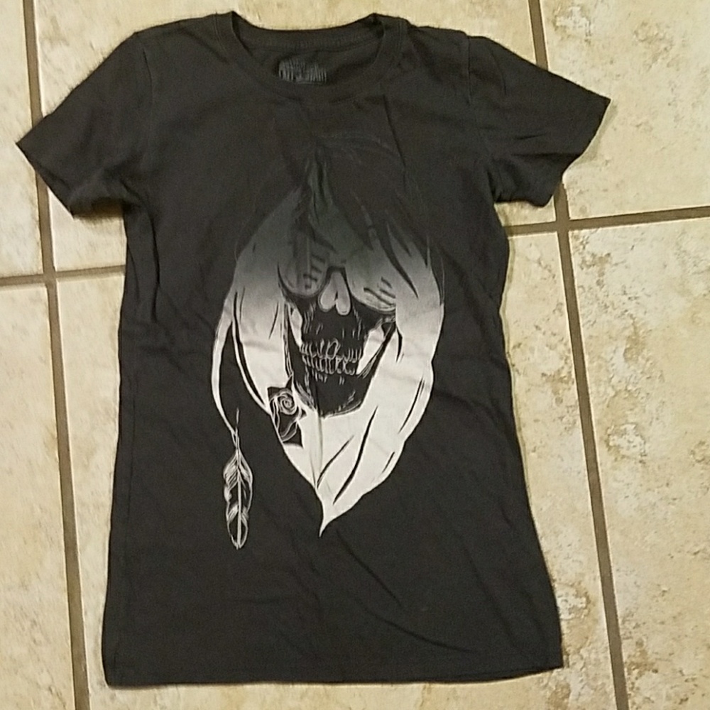 Xs converse t-shirt